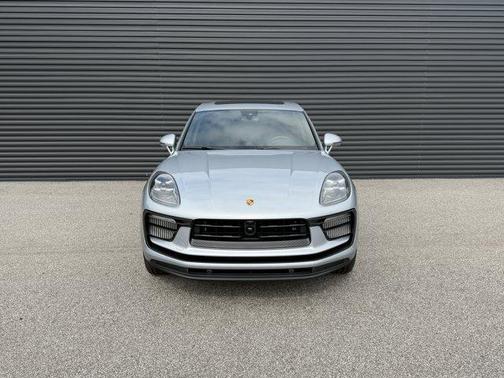 Dolomite Silver Metallic 2026 Porsche Macan S