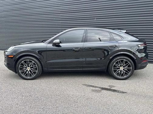 2024 Porsche Cayenne AWD
