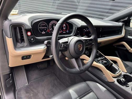 2024 Porsche Cayenne AWD