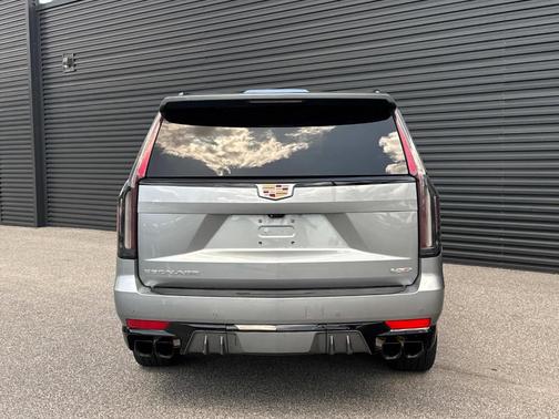 2023 Cadillac Escalade V-Series