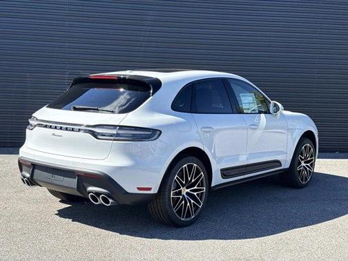 2026 Porsche Macan Base