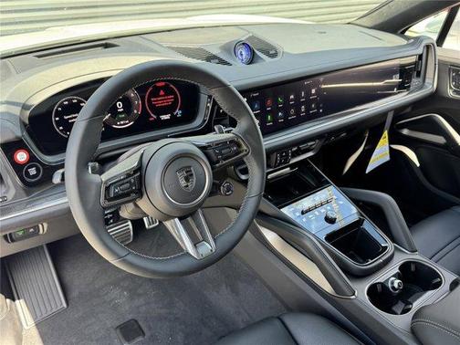 2025 Porsche Cayenne Turbo