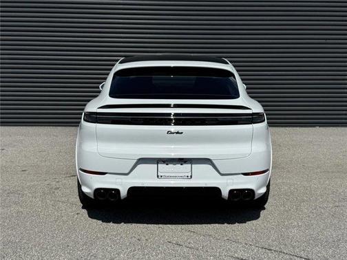 2025 Porsche Cayenne Turbo