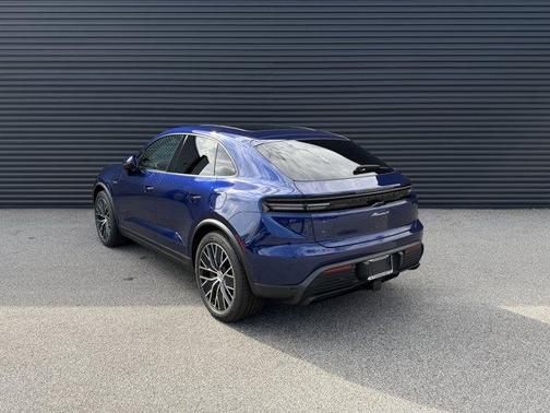 Blue Metallic 2025 Porsche Macan 4