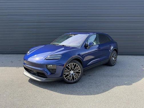 Blue Metallic 2025 Porsche Macan 4