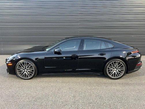 2024 Porsche Panamera 4