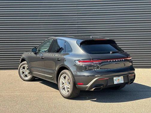 2025 Porsche Macan Base