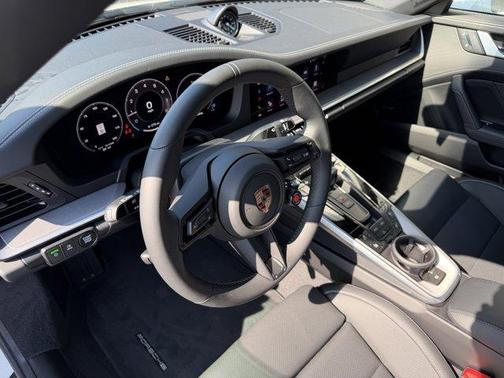 2026 Porsche 911 Carrera