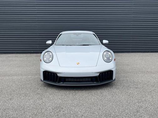 2026 Porsche 911 Carrera GTS