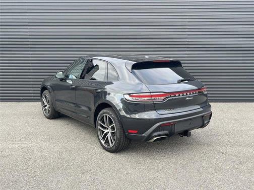 2026 Porsche Macan Base