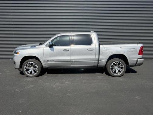Billet Silver Metallic Clearcoat 2025 RAM 1500 Tungsten