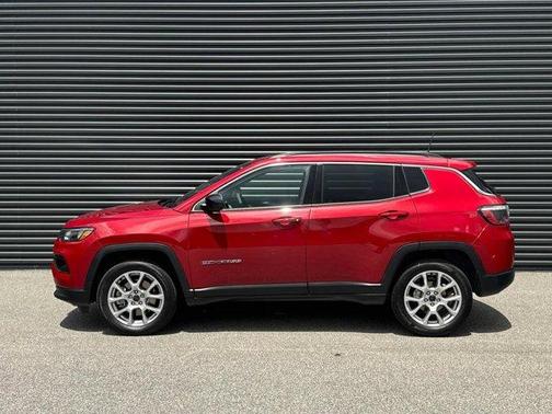 2025 Jeep Compass Latitude