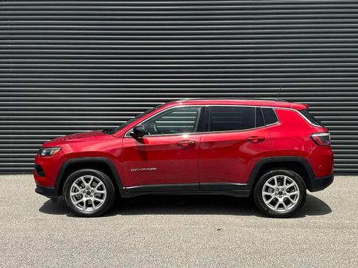 2025 Jeep Compass Latitude