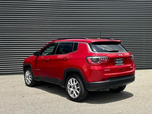 2025 Jeep Compass Latitude
