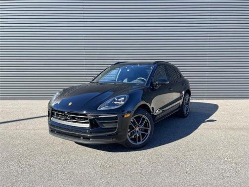 2026 Porsche Macan Base