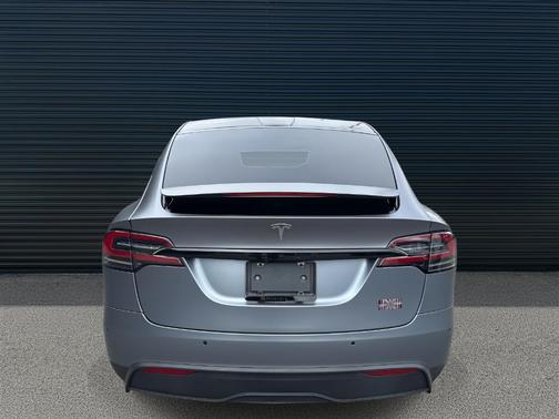 2022 Tesla Model X Plaid