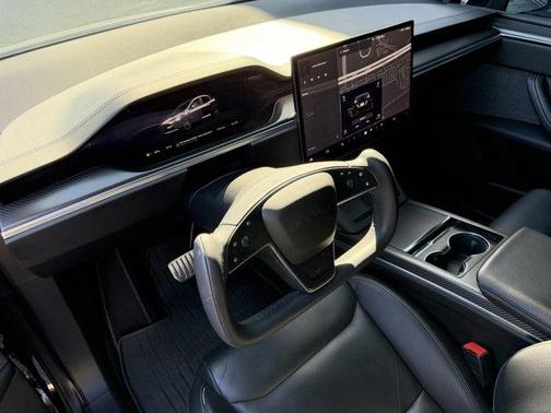 2022 Tesla Model X Plaid