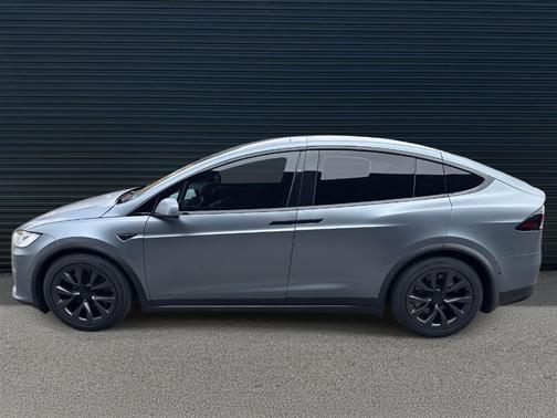 2022 Tesla Model X Plaid
