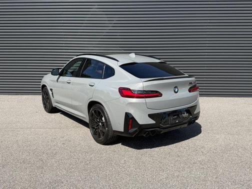 Special 2025 BMW X4 M AWD