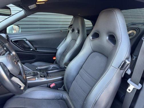 2017 Nissan GT-R Premium