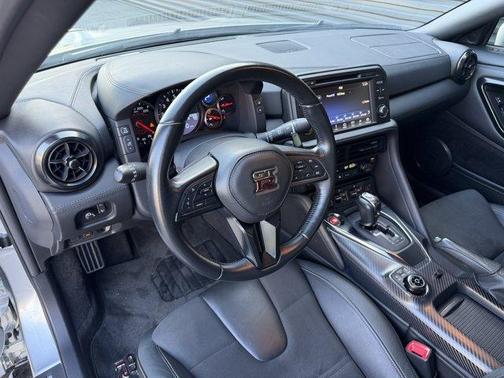 2017 Nissan GT-R Premium