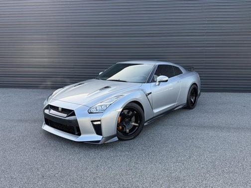 2017 Nissan GT-R Premium