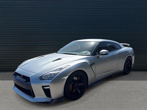 2017 Nissan GT-R Premium