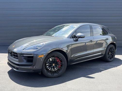 Volcano Grey Metallic 2023 Porsche Macan GTS