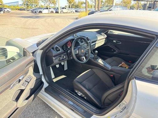 2025 Porsche 718 Cayman GTS 4.0