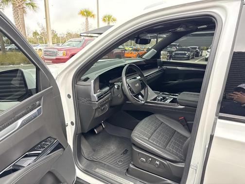 2025 Cadillac Escalade V-Series