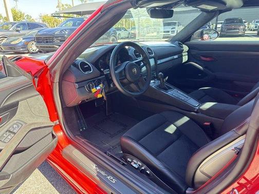 2025 Porsche 718 Spyder RS