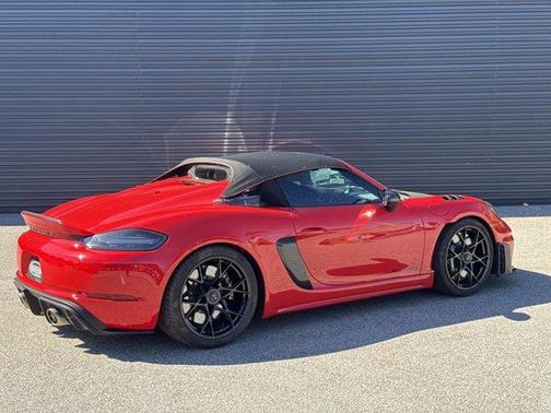 2025 Porsche 718 Spyder RS