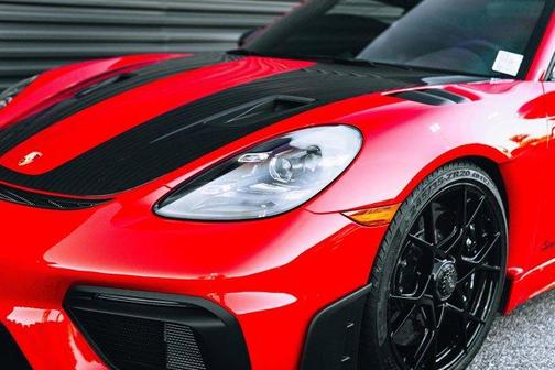 2025 Porsche 718 Spyder RS