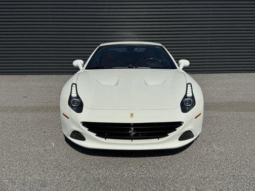 2017 Ferrari California T