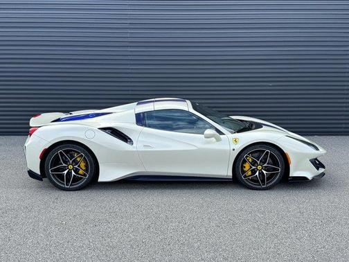 2020 Ferrari 488 Pista Spider Base