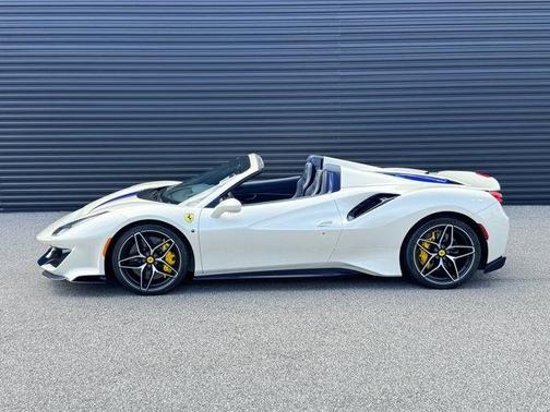 2020 Ferrari 488 Pista Spider Base