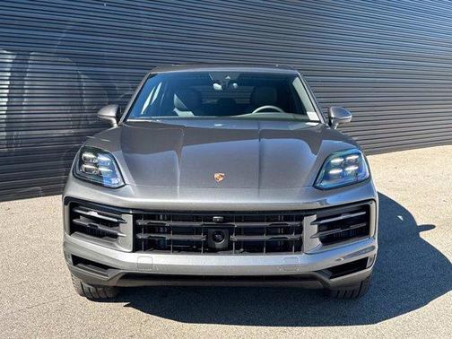 2025 Porsche Cayenne Base
