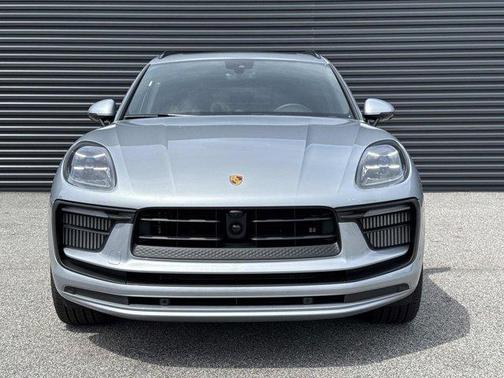 2025 Porsche Macan S
