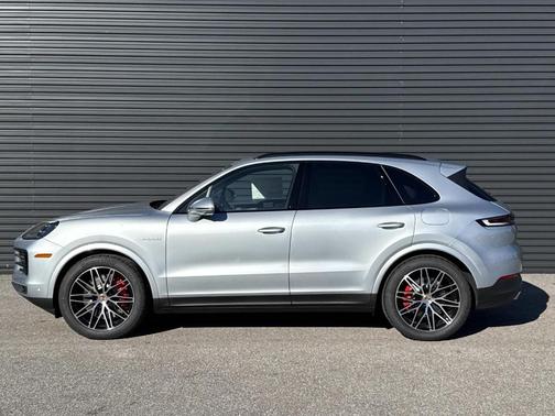 2026 Porsche Cayenne S