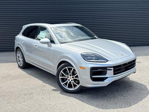 2025 Porsche Cayenne Base