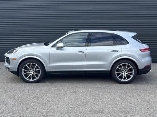 2026 Porsche Cayenne Base