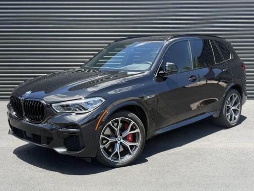 Black Sapphire Metallic 2023 BMW X5 PHEV xDrive45e