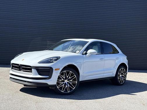 2026 Porsche Macan Base