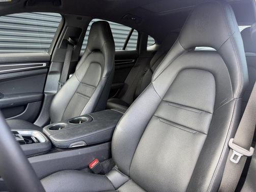 Copper 2023 Porsche Panamera 4 Platinum Edition