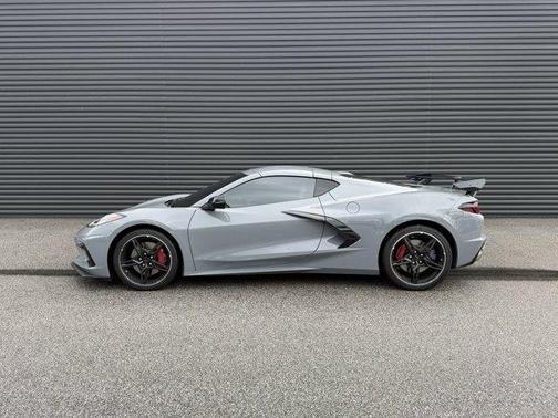 2025 Chevrolet Corvette Stingray w/2LT