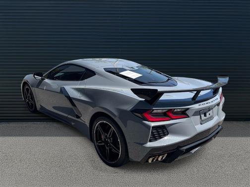 Sea 2025 Chevrolet Corvette Stingray w/2LT