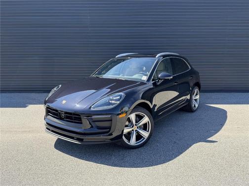 2026 Porsche Macan Base