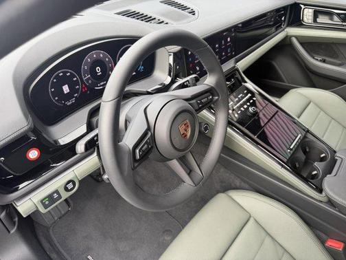 Chalk 2025 Porsche Panamera 4