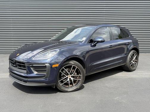 Night Blue Metallic 2023 Porsche Macan Base
