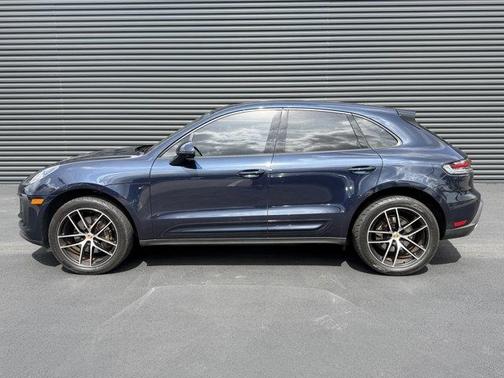 Night Blue Metallic 2023 Porsche Macan Base
